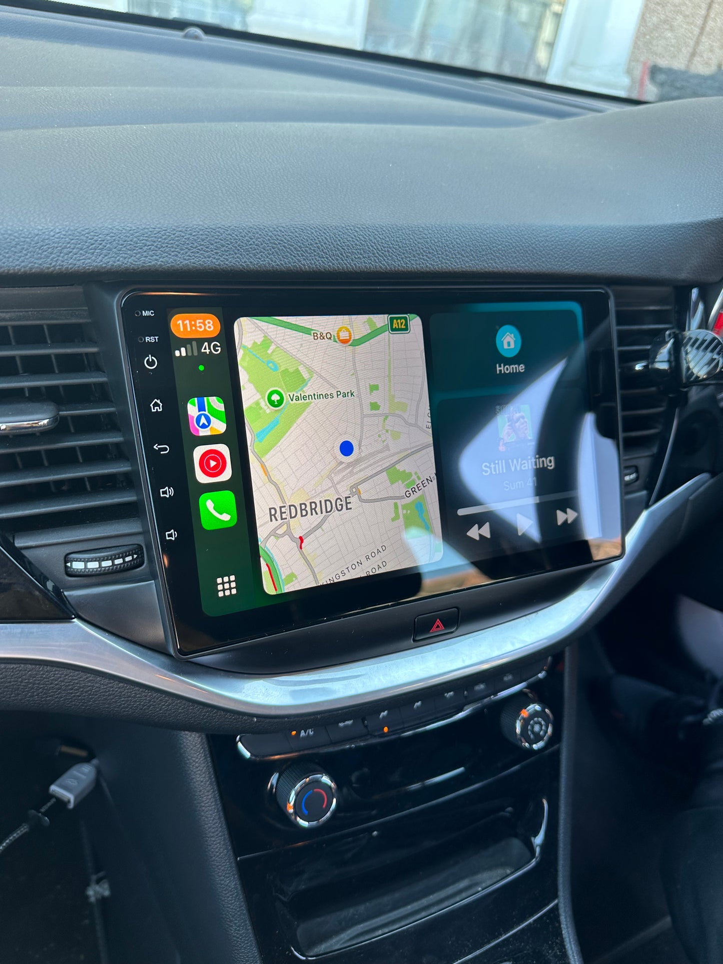 Vauxhall Astra K 2015-2022 Wireless Apple CarPlay Upgrade Kit