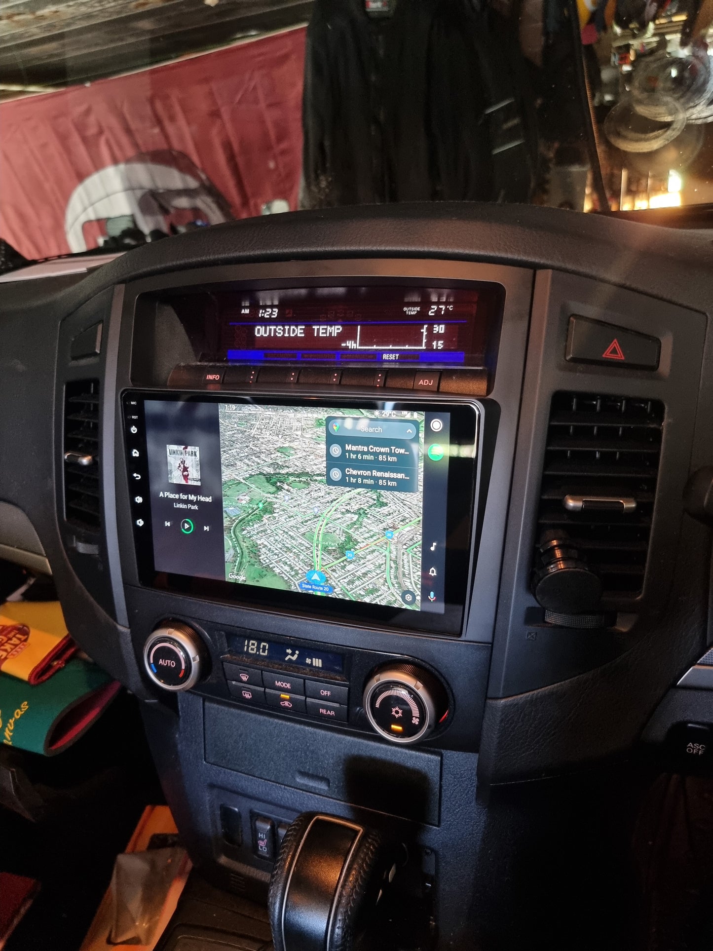 Apple CarPlay satnav screen for Shogun