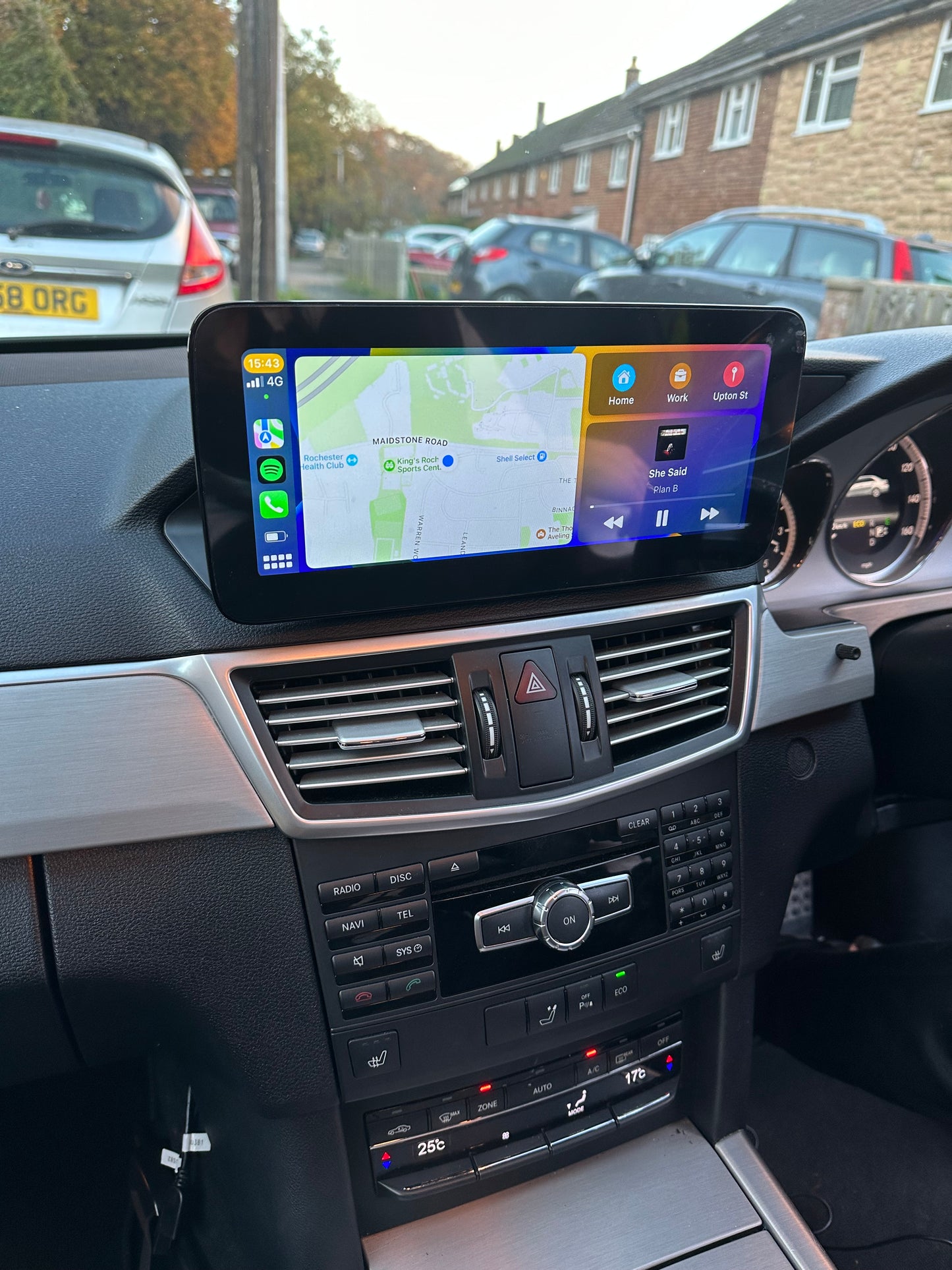 Mercedes E Class 2009-2017 W212/W207/C207 Wireless Apple CarPlay Touchscreen Kit