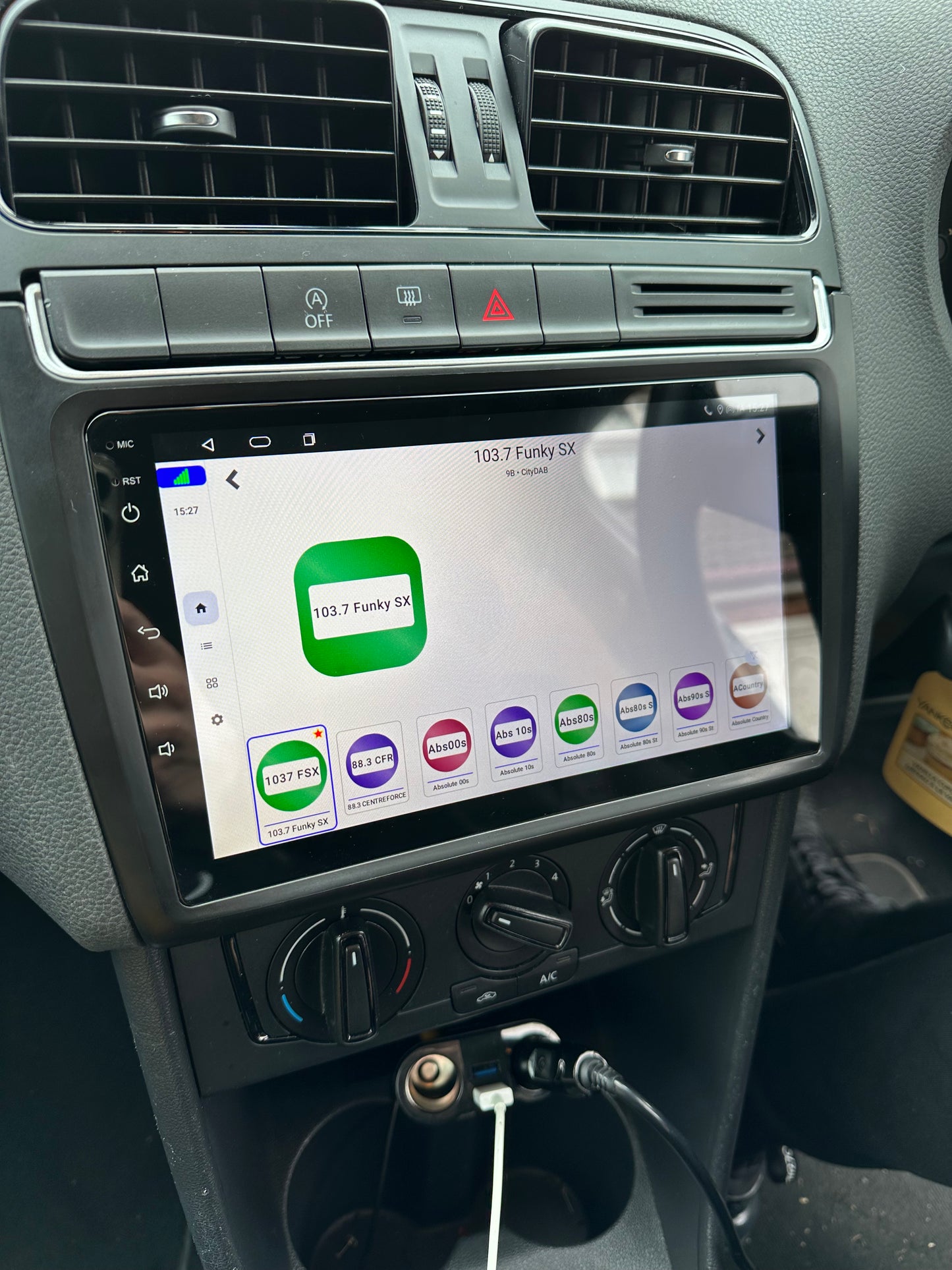 VOLKSWAGEN VW POLO 2009-2017 MK5 - PREMIUM HEAD UNIT UPGRADE KIT: RADIO INFOTAINMENT SYSTEM WITH WIRED & WIRELESS APPLE CARPLAY AND ANDROID AUTO COMPATIBILITY