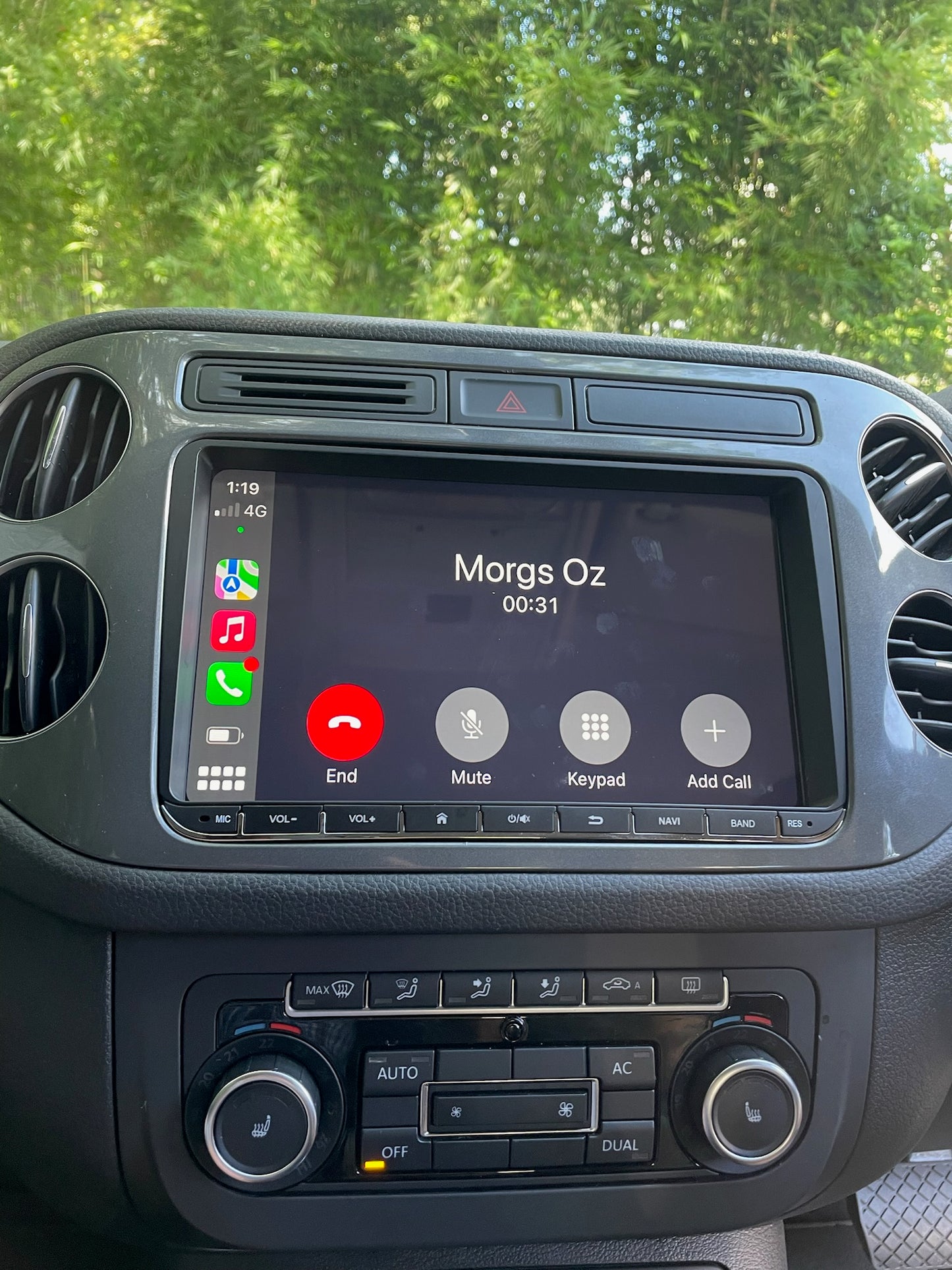 VOLKSWAGEN VW TIGUAN (2009-2017) - Full Touchscreen Upgrade Kit - Wireless Apple CarPlay / Wireless Android Auto