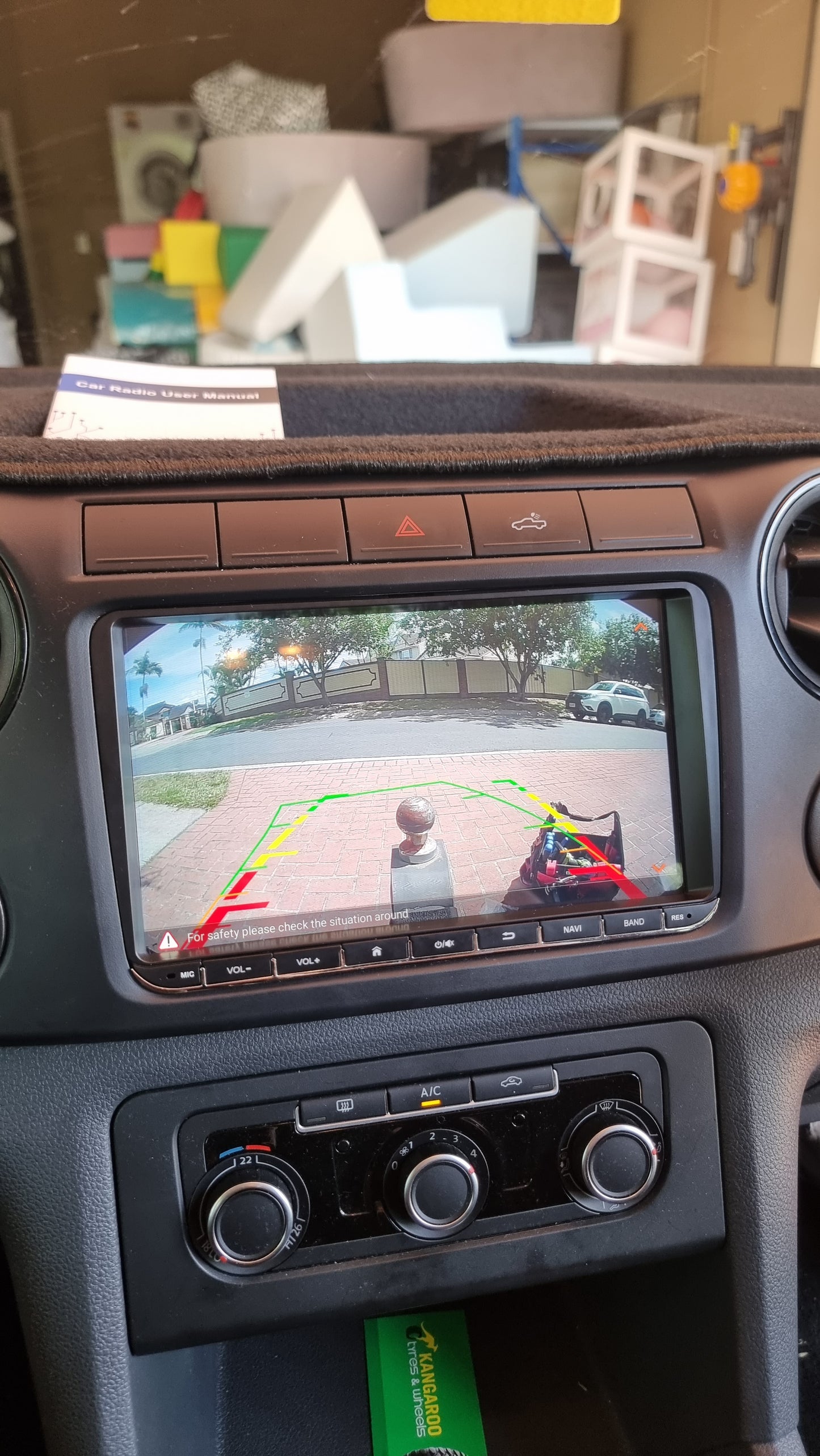 VOLKSWAGEN VW UNIVERSAL - PREMIUM HEAD UNIT UPGRADE KIT: RADIO INFOTAINMENT SYSTEM WITH WIRED & WIRELESS APPLE CARPLAY AND ANDROID AUTO COMPATIBILITY