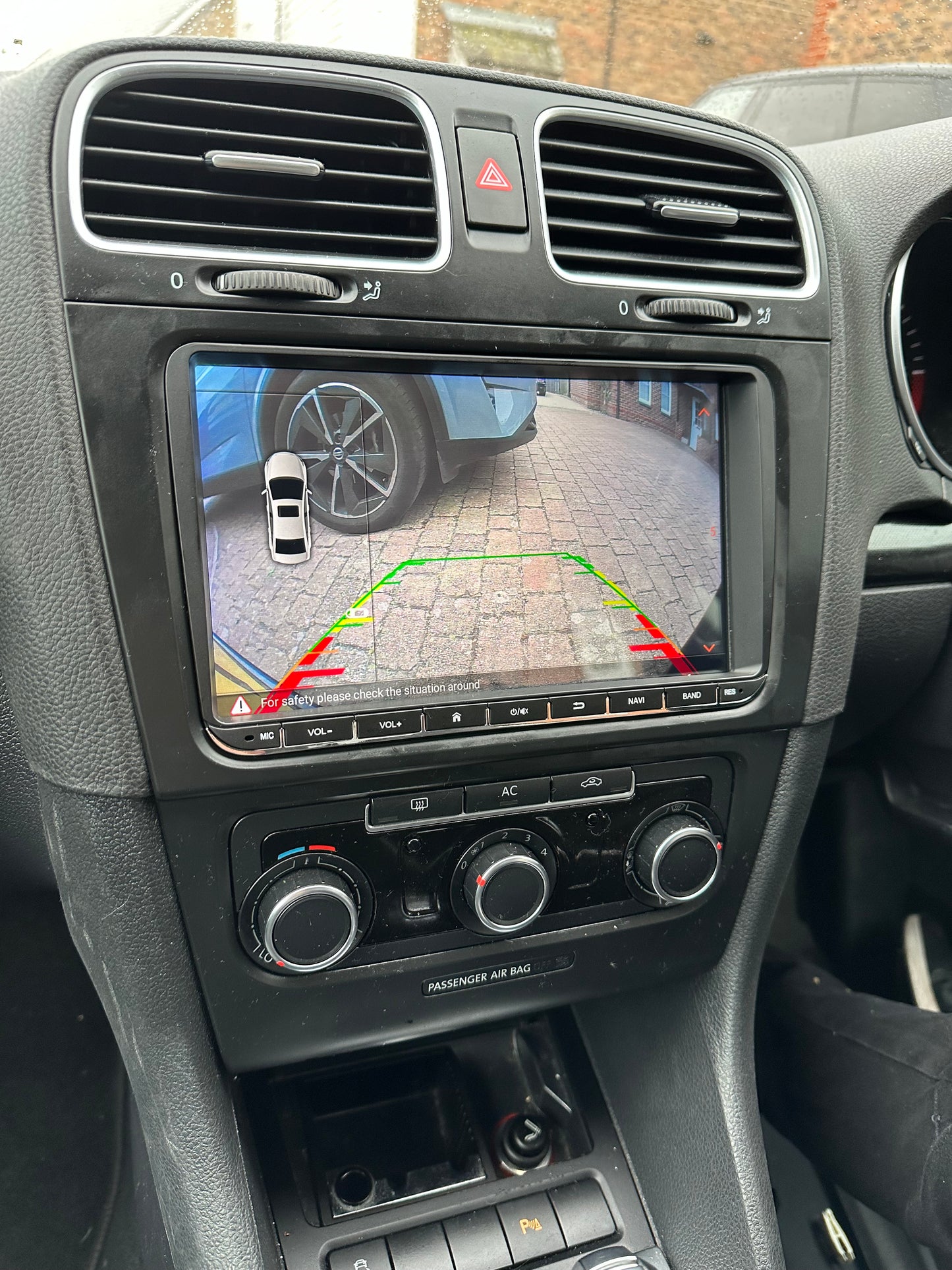 https://carscreencity.com/products/golf