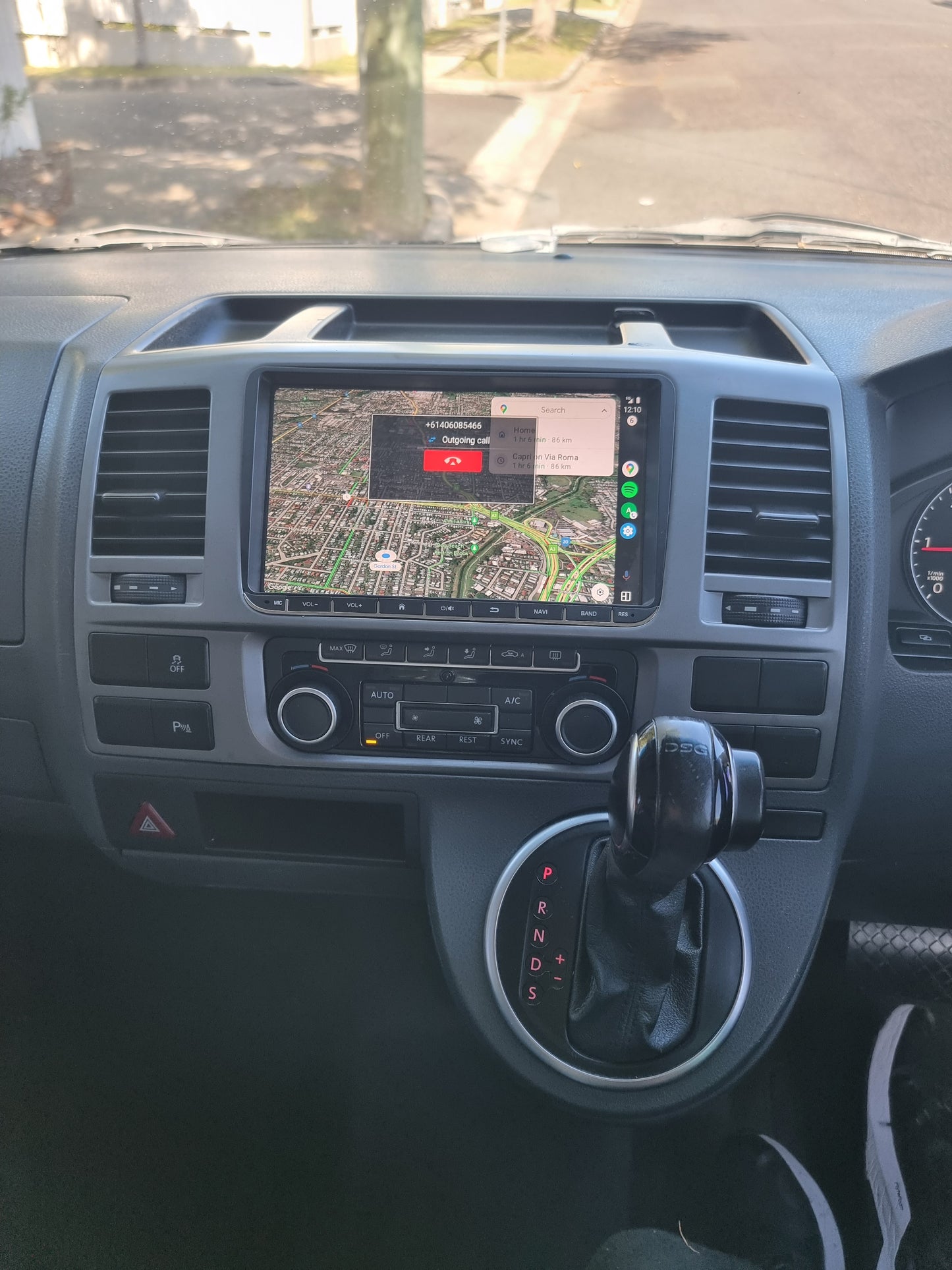 VOLKSWAGEN VW TRANSPORTER/CARAVELLE T5.1/T6 - 2010-2020 - PREMIUM HEAD UNIT UPGRADE KIT: RADIO INFOTAINMENT SYSTEM WITH WIRED & WIRELESS APPLE CARPLAY AND ANDROID AUTO COMPATIBILITY