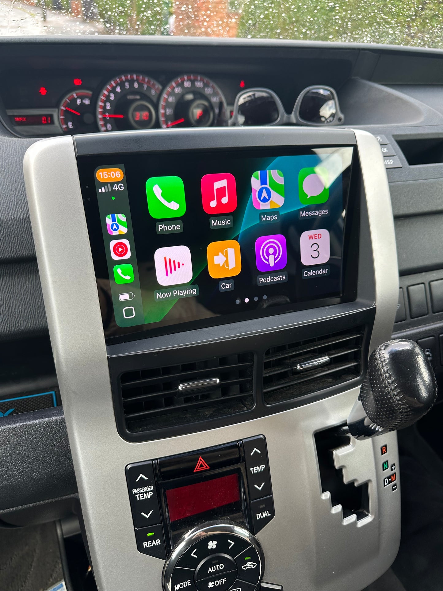 Toyota Noah/Voxy 2007-2013 Wireless Apple CarPlay Upgrade Kit