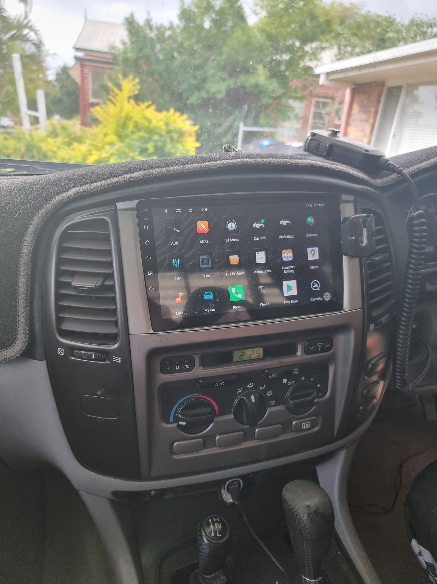 Toyota Land Cruiser 100 Series 1999-2007 Wireless Apple CarPlay Upgrade Kit