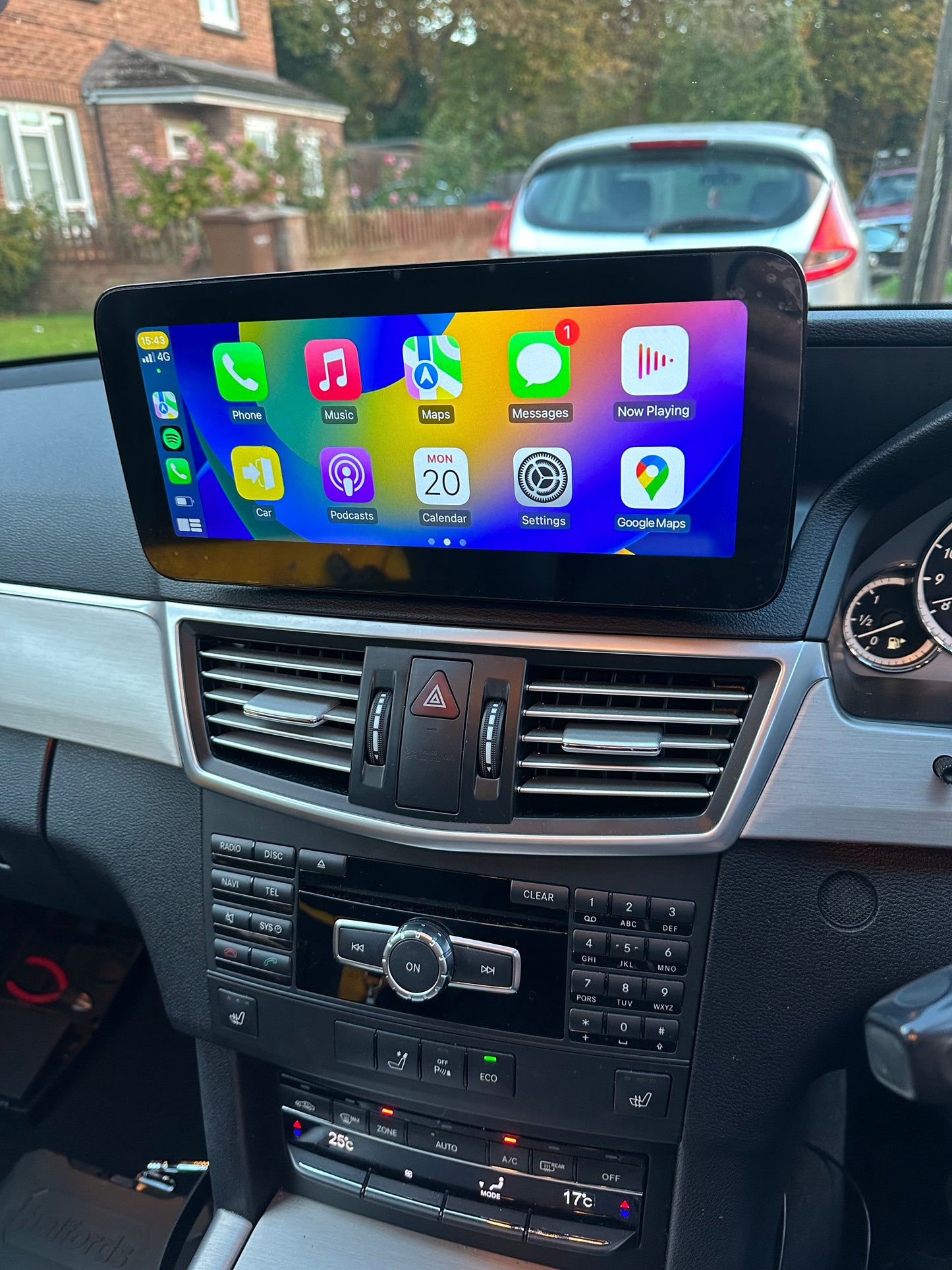 Mercedes E Class 2009-2017 W212/W207/C207 Wireless Apple CarPlay Touchscreen Kit