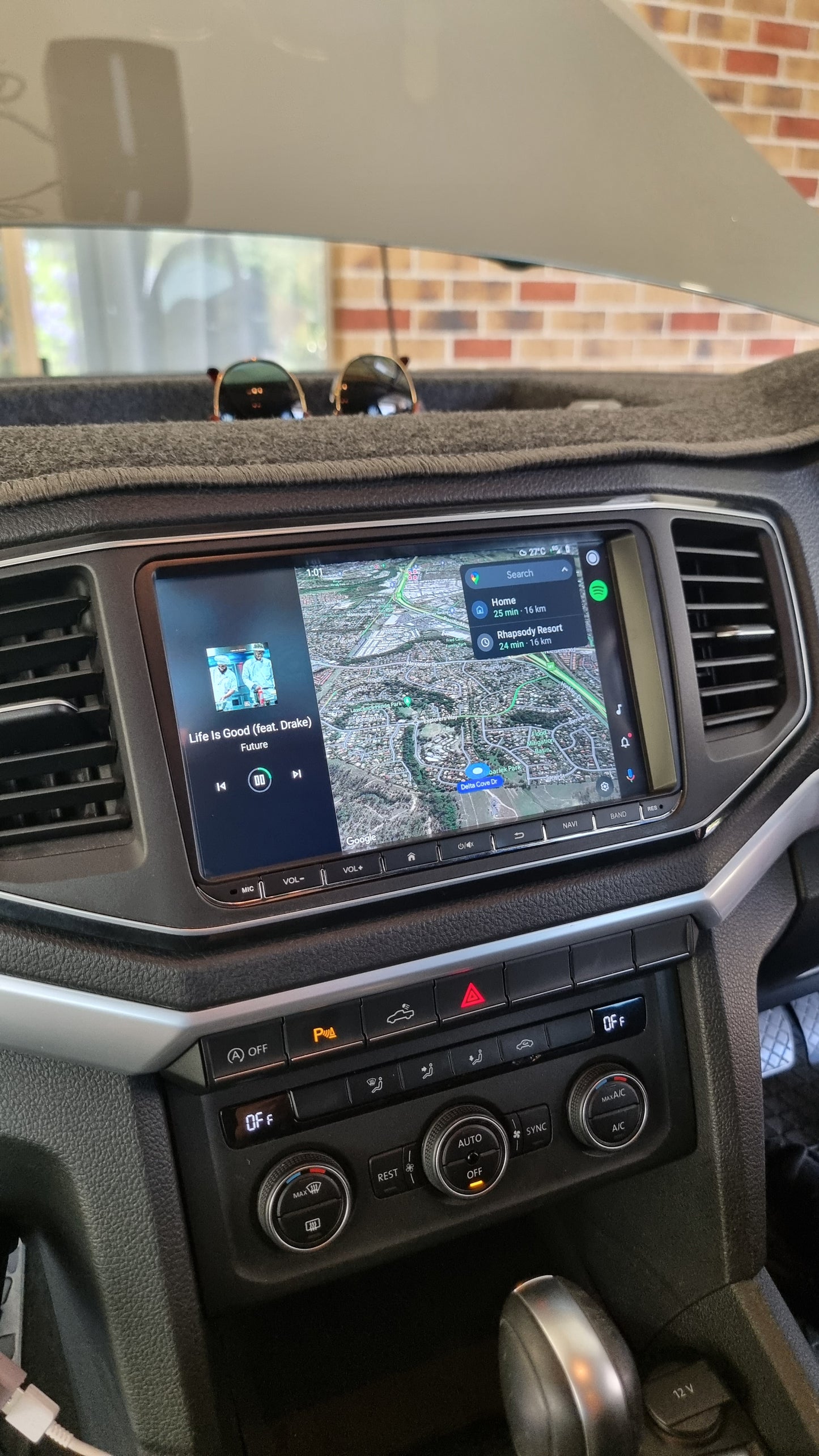 VOLKSWAGEN VW UNIVERSAL - PREMIUM HEAD UNIT UPGRADE KIT: RADIO INFOTAINMENT SYSTEM WITH WIRED & WIRELESS APPLE CARPLAY AND ANDROID AUTO COMPATIBILITY