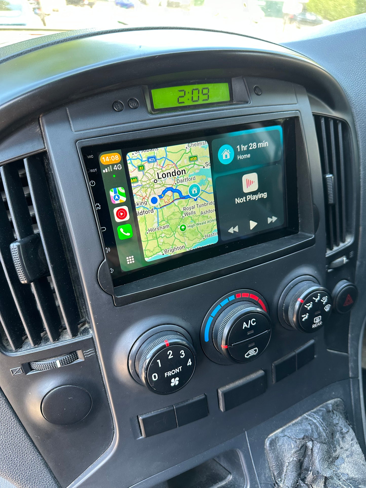 Hyundai i800 / iLoad 2008-2015 Wireless Apple CarPlay/Android Auto Upgrade Kit