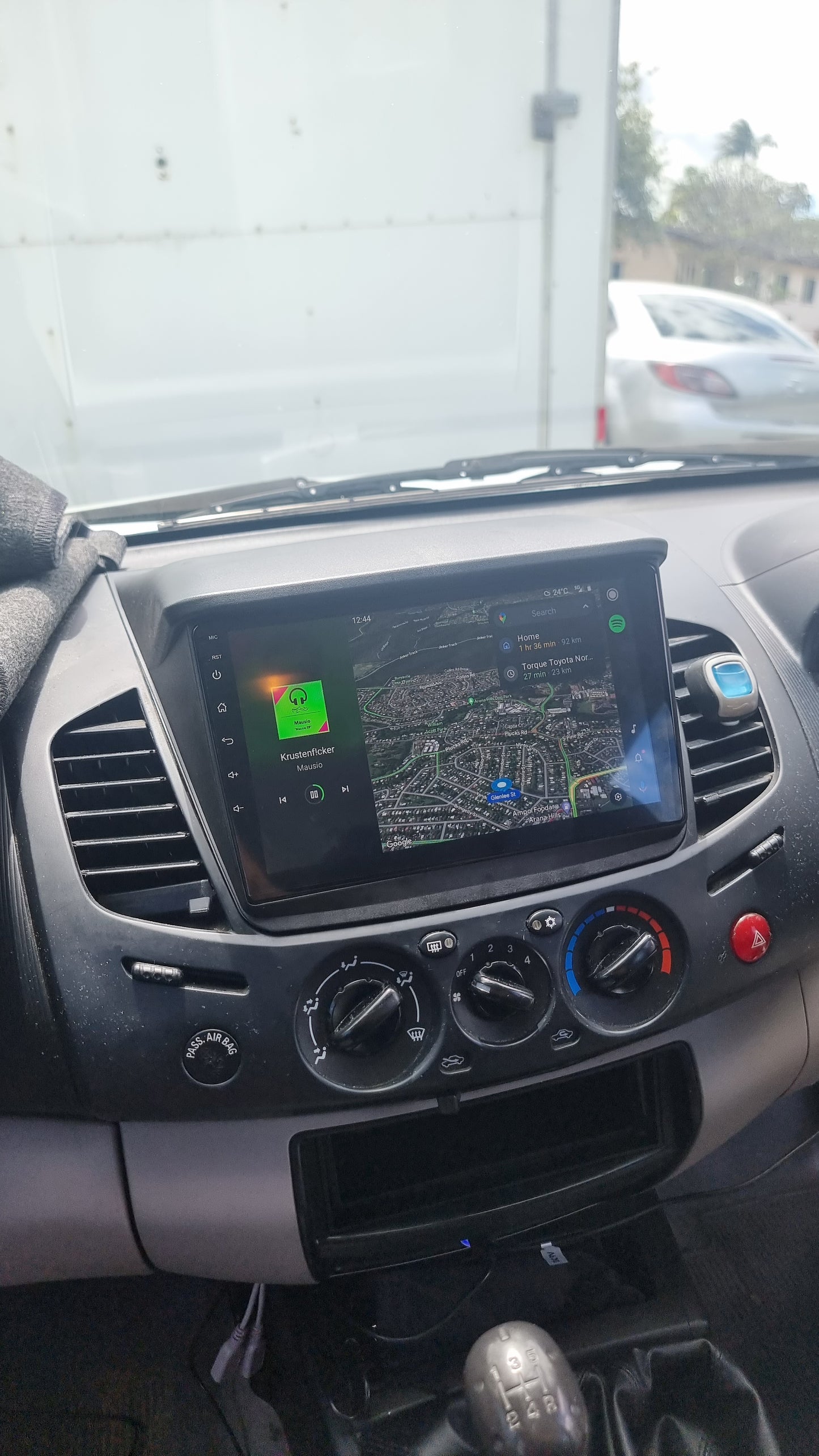 MITSUBISHI L200 / TRITON (2007-2016) - Full Touchscreen Upgrade Kit - Wireless Apple CarPlay / Wireless Android Auto