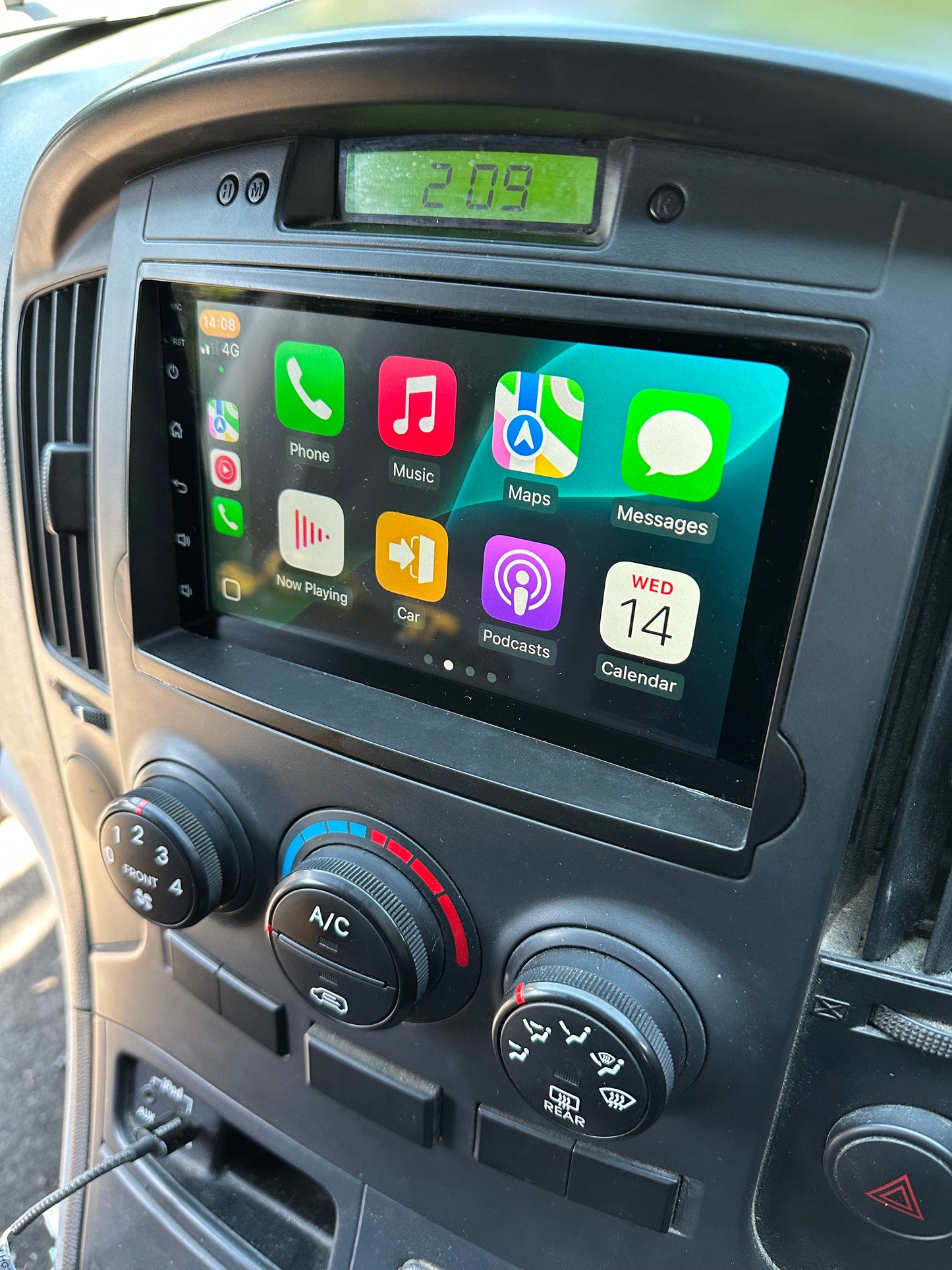 Hyundai i800 / iLoad 2008-2015 Wireless Apple CarPlay/Android Auto Upgrade Kit