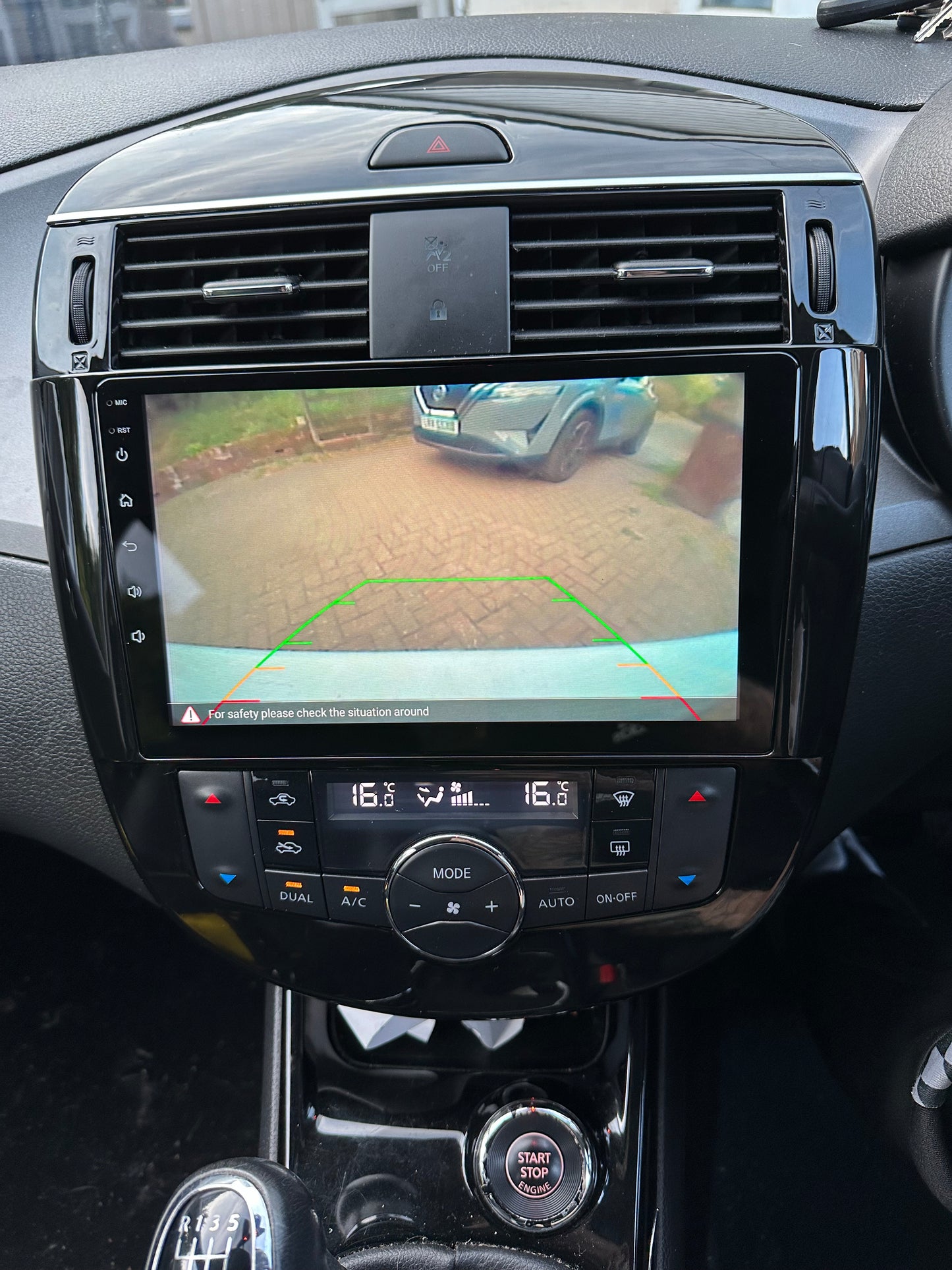 Pulsar multimedia head unit with DAB and reverse camera support