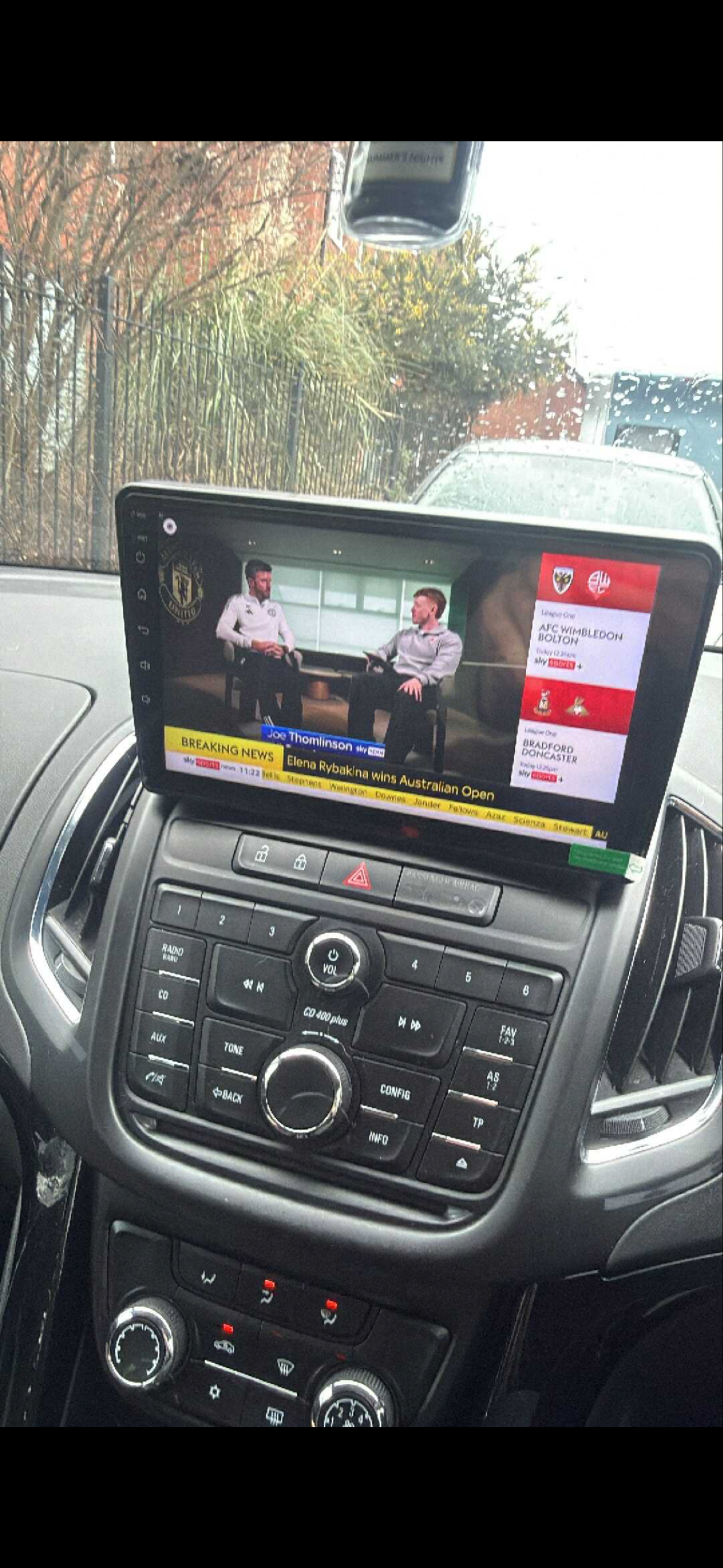 Vauxhall Zafira 2011-2016 Wireless Apple CarPlay Upgrade Kit