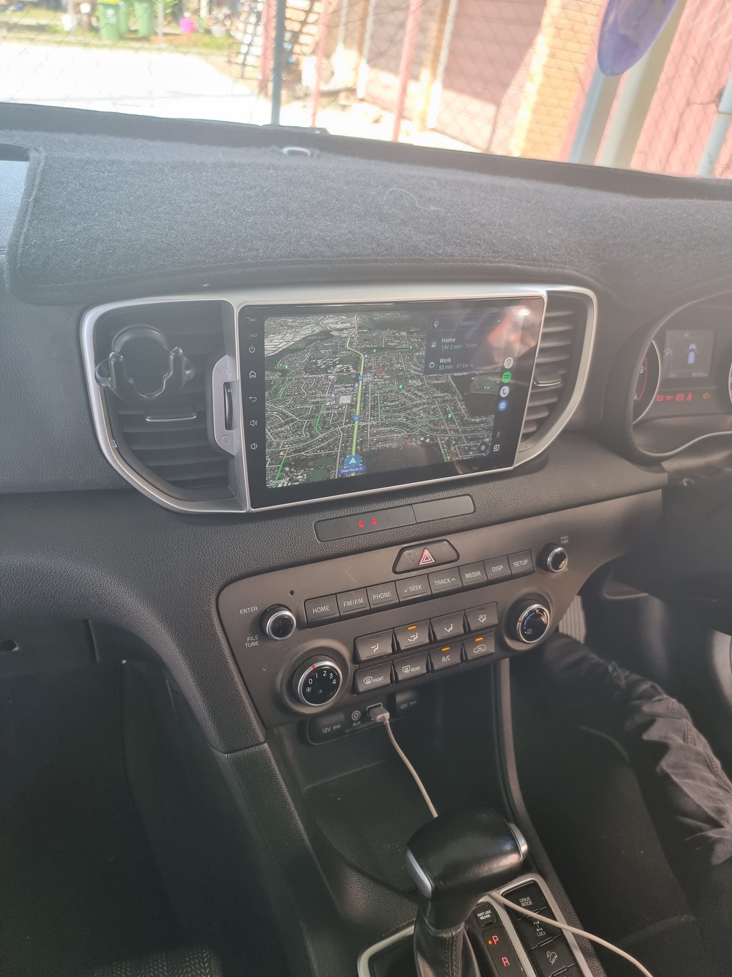 https://carscreencity.com/products/kia-sportage-2015-2021-premium-head-unit-upgrade-kit-radio-infotainment-system-with-wired-wireless-apple-carplay-and-android-auto-compatibility?_pos=1&_sid=af02ce03e&_ss=r