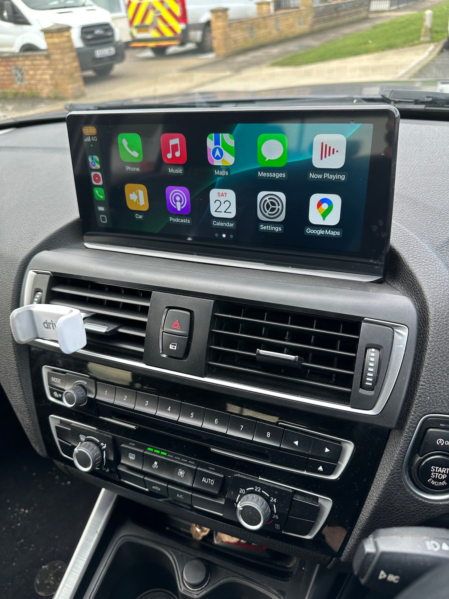 BMW 1 SERIES 2011-2019 (F20/F21) - PREMIUM HEAD UNIT UPGRADE KIT: RADIO INFOTAINMENT SYSTEM WITH WIRELESS APPLE CARPLAY AND ANDROID AUTO COMPATIBILITY