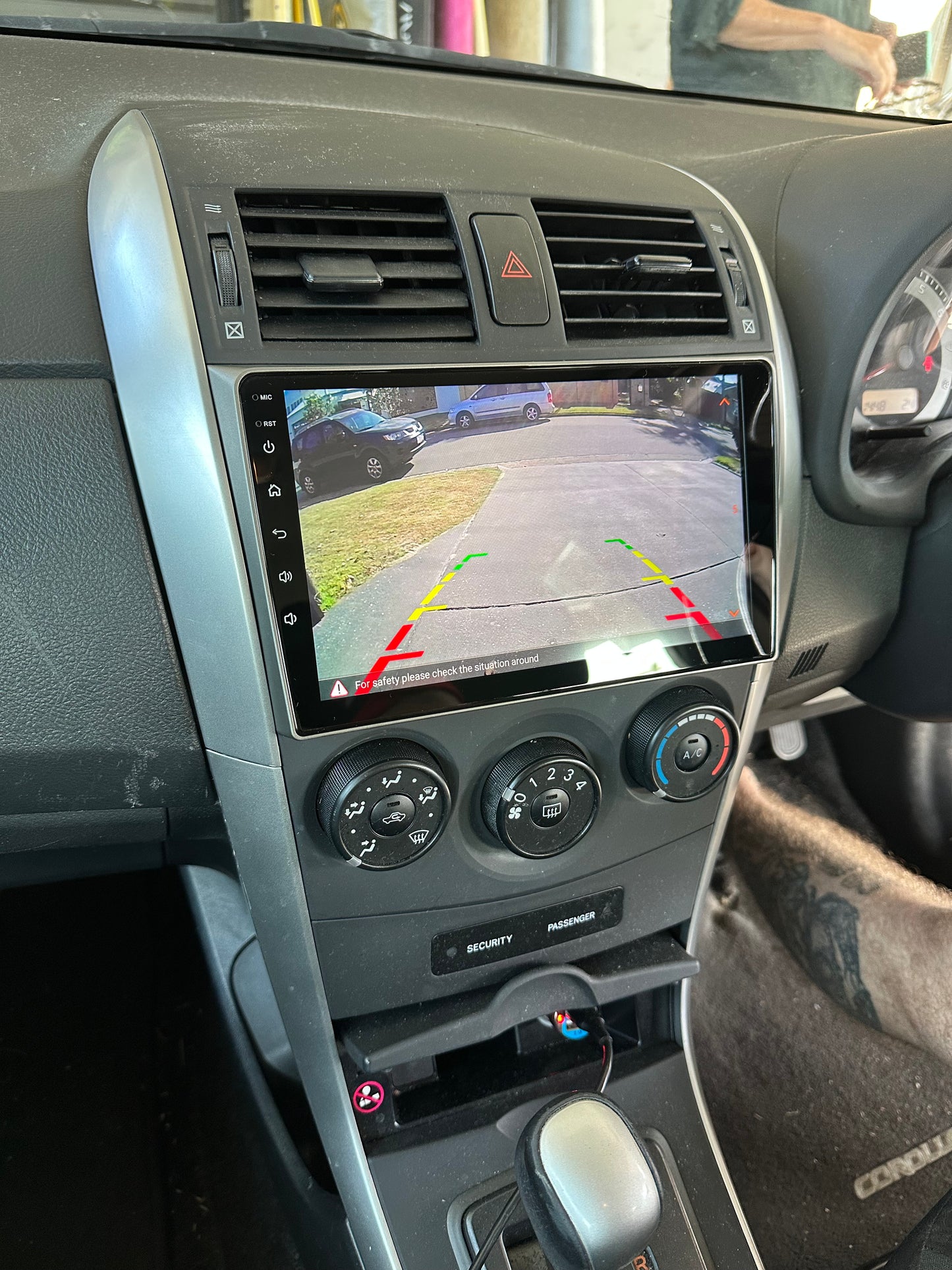 Toyota Auris/Corolla Saloon 2007-2011 Wireless Apple CarPlay/Android Auto Upgrade Kit