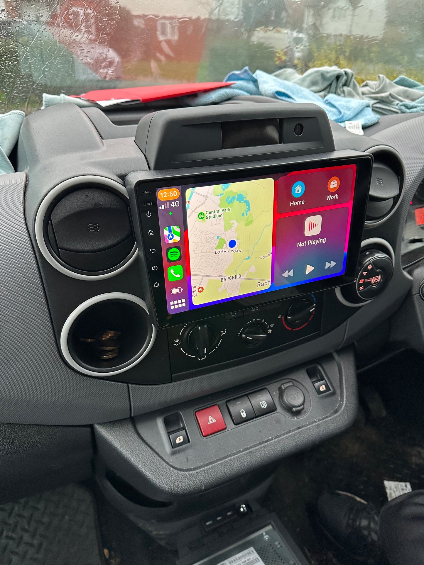 https://carscreencity.com/products/cit?_pos=1&_psq=citroen+berli&_ss=e&_v=1.0
