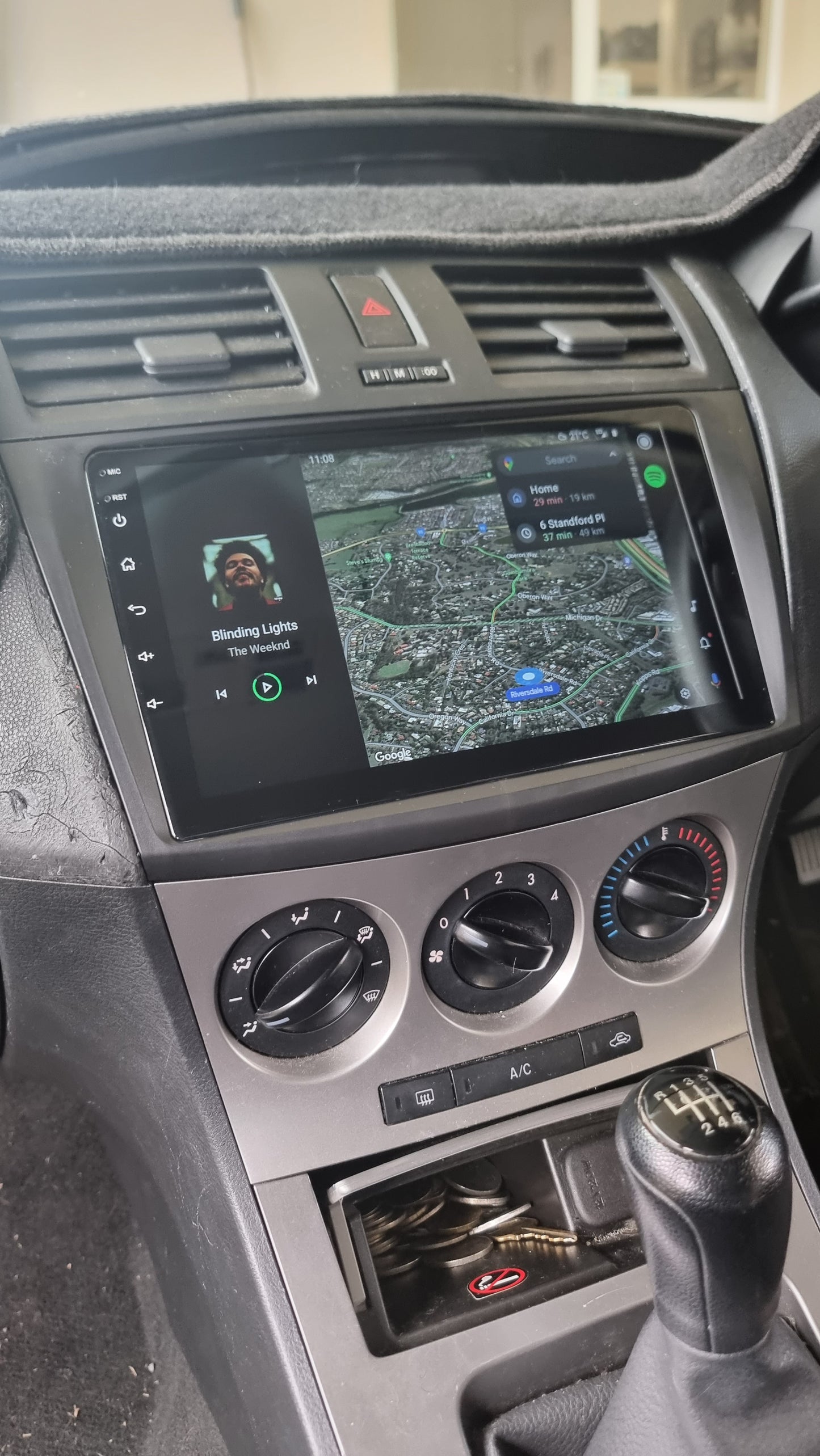 MAZDA 3 2010-2013 - PREMIUM HEAD UNIT UPGRADE KIT: RADIO INFOTAINMENT SYSTEM WITH WIRED & WIRELESS APPLE CARPLAY AND ANDROID AUTO COMPATIBILITY