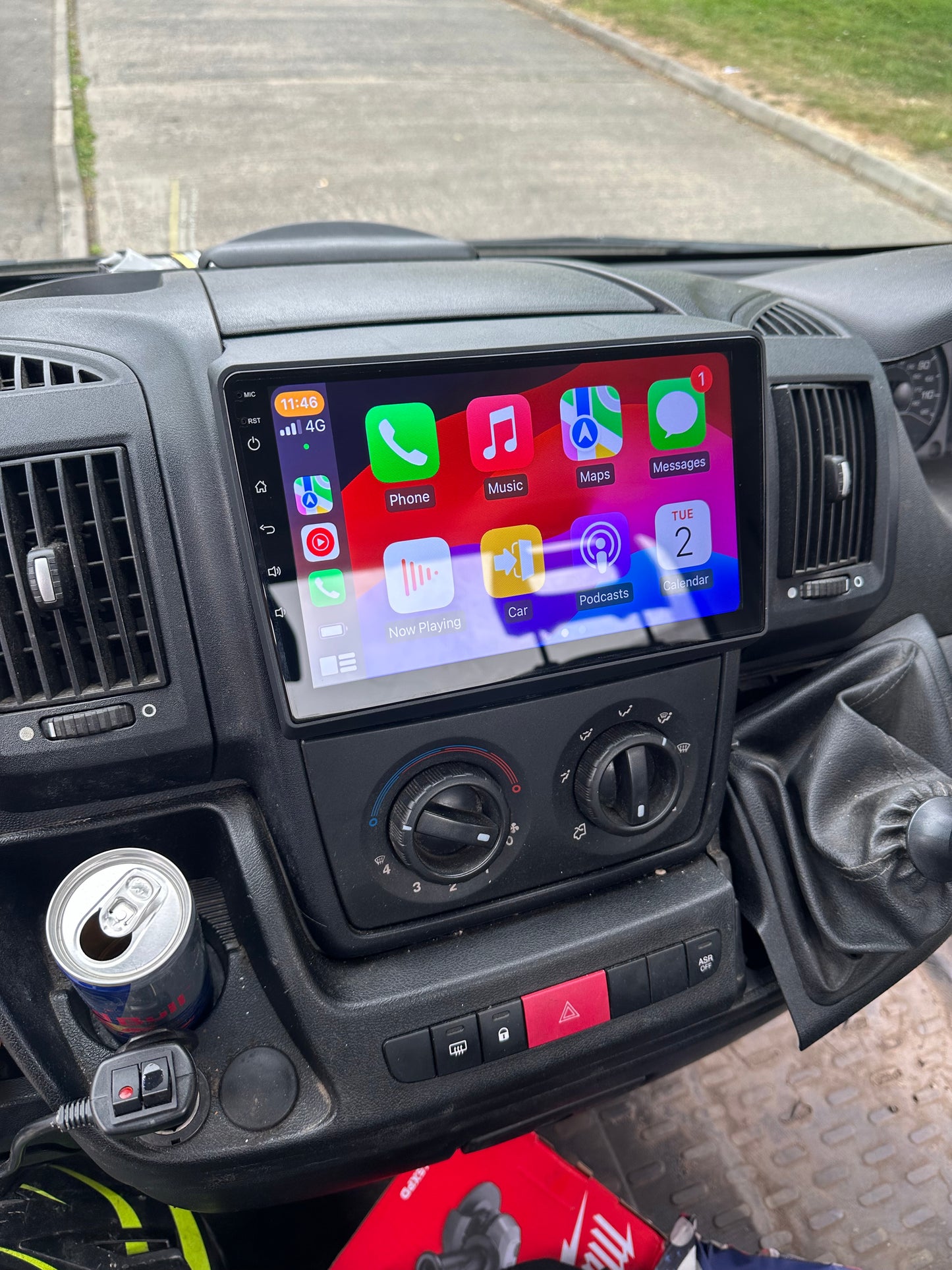 FIAT DUCATO 2015-2023 - PREMIUM HEAD UNIT UPGRADE KIT: RADIO INFOTAINMENT SYSTEM WITH WIRED & WIRELESS APPLE CARPLAY AND ANDROID AUTO COMPATIBILITY