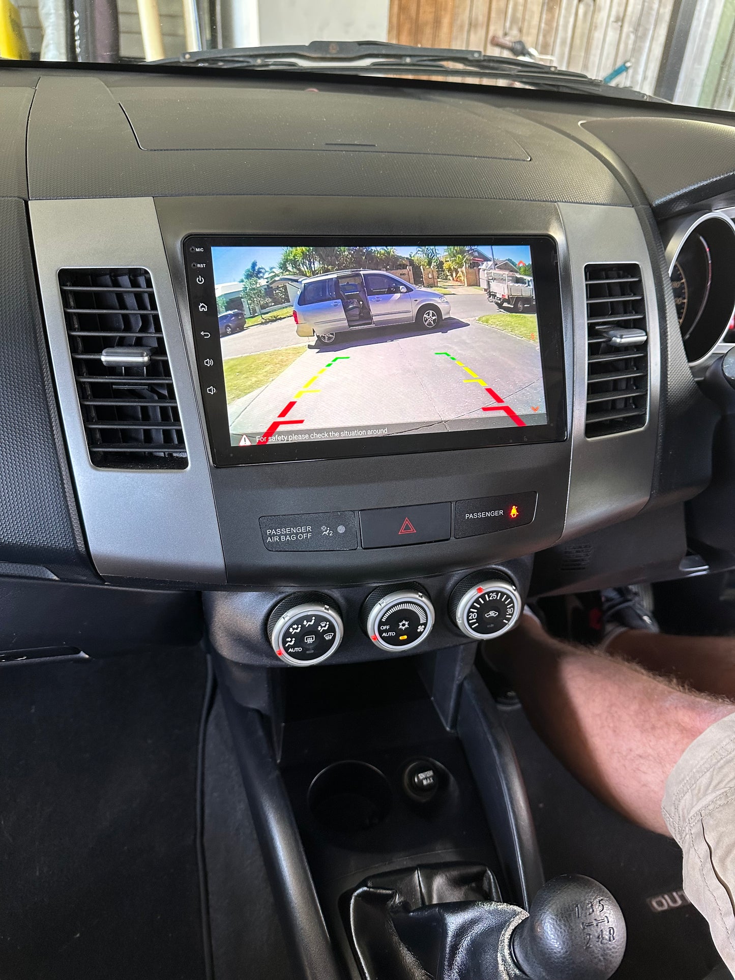 Mitsubishi Outlander 2007-2012 Wireless Apple CarPlay Upgrade Kit