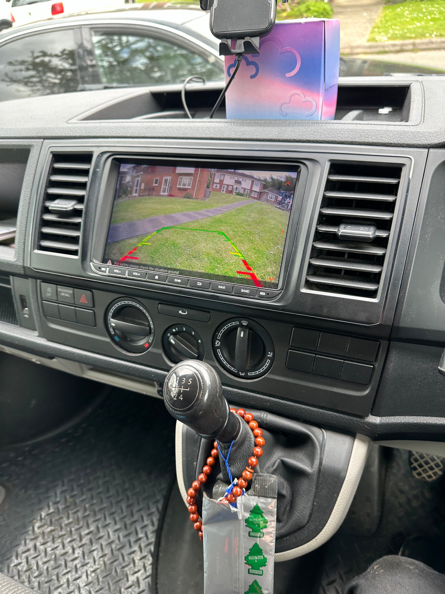 VOLKSWAGEN VW TRANSPORTER/CARAVELLE T5.1/T6 - 2010-2020 - PREMIUM HEAD UNIT UPGRADE KIT: RADIO INFOTAINMENT SYSTEM WITH WIRED & WIRELESS APPLE CARPLAY AND ANDROID AUTO COMPATIBILITY