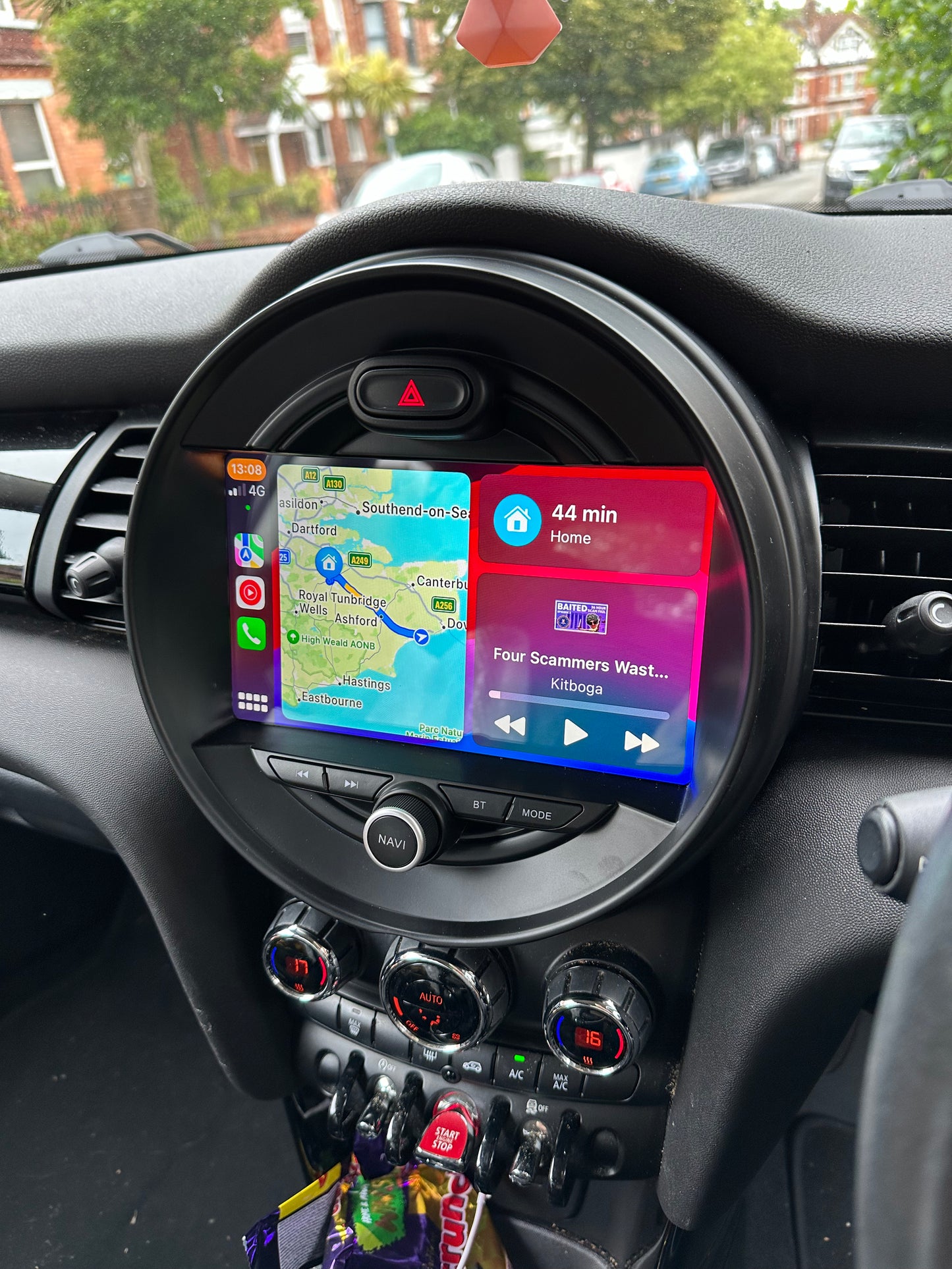 Mini Cooper Wireless Apple CarPlay Upgrade Kit