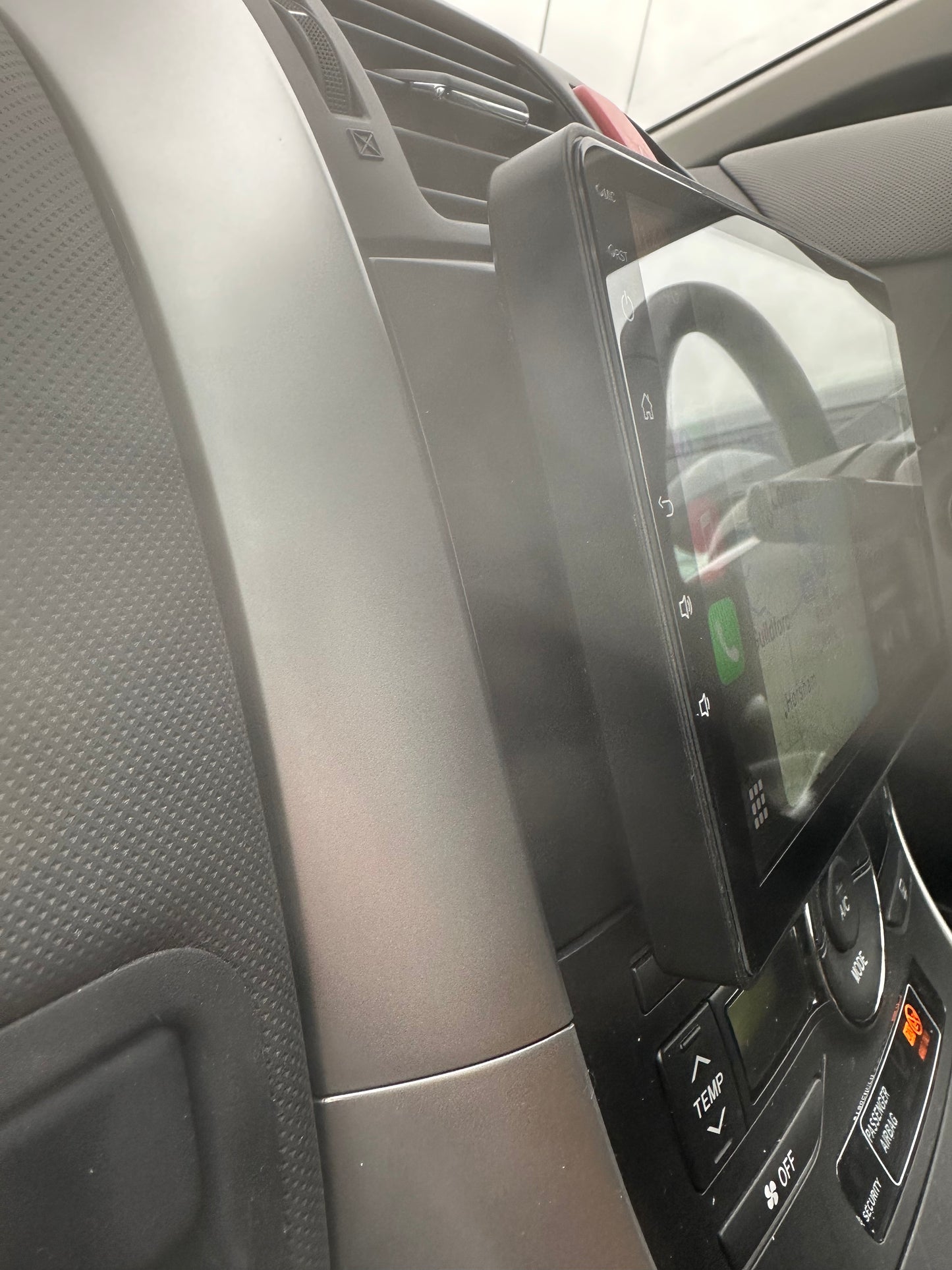 Toyota Auris/Corolla Hatchback 2007-2013 Wireless Apple CarPlay Upgrade Kit