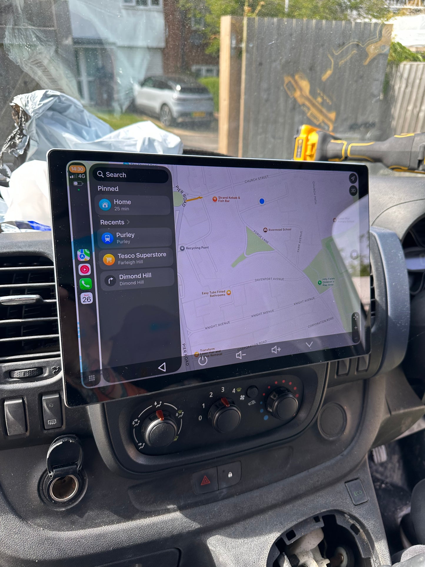 Renault Trafic 2014-2021 Wireless Apple CarPlay Upgrade Kit