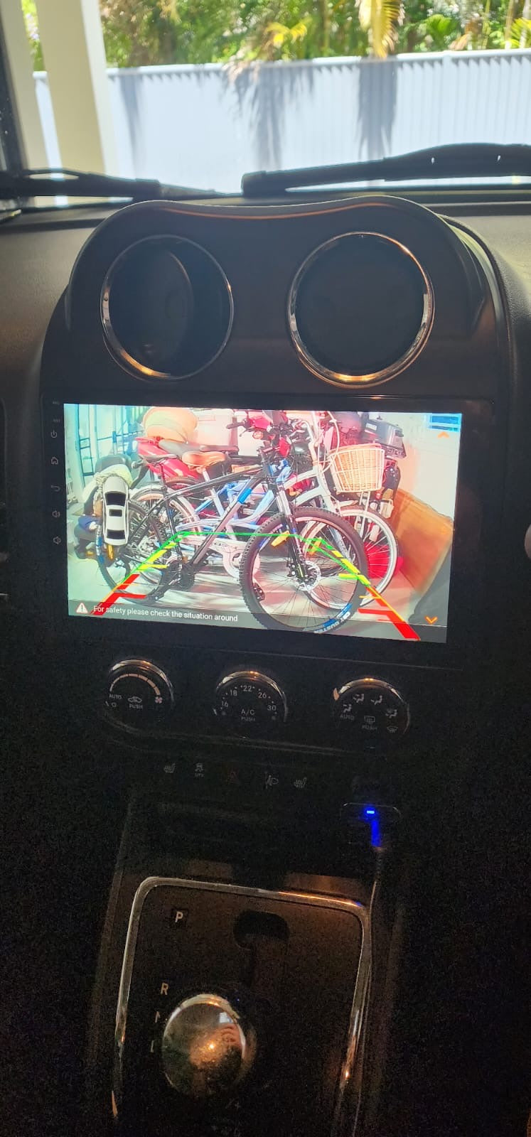 JEEP COMPASS/PATRIOT 2010-2016 - PREMIUM HEAD UNIT UPGRADE KIT: RADIO INFOTAINMENT SYSTEM WITH WIRED & WIRELESS APPLE CARPLAY AND ANDROID AUTO COMPATIBILITY