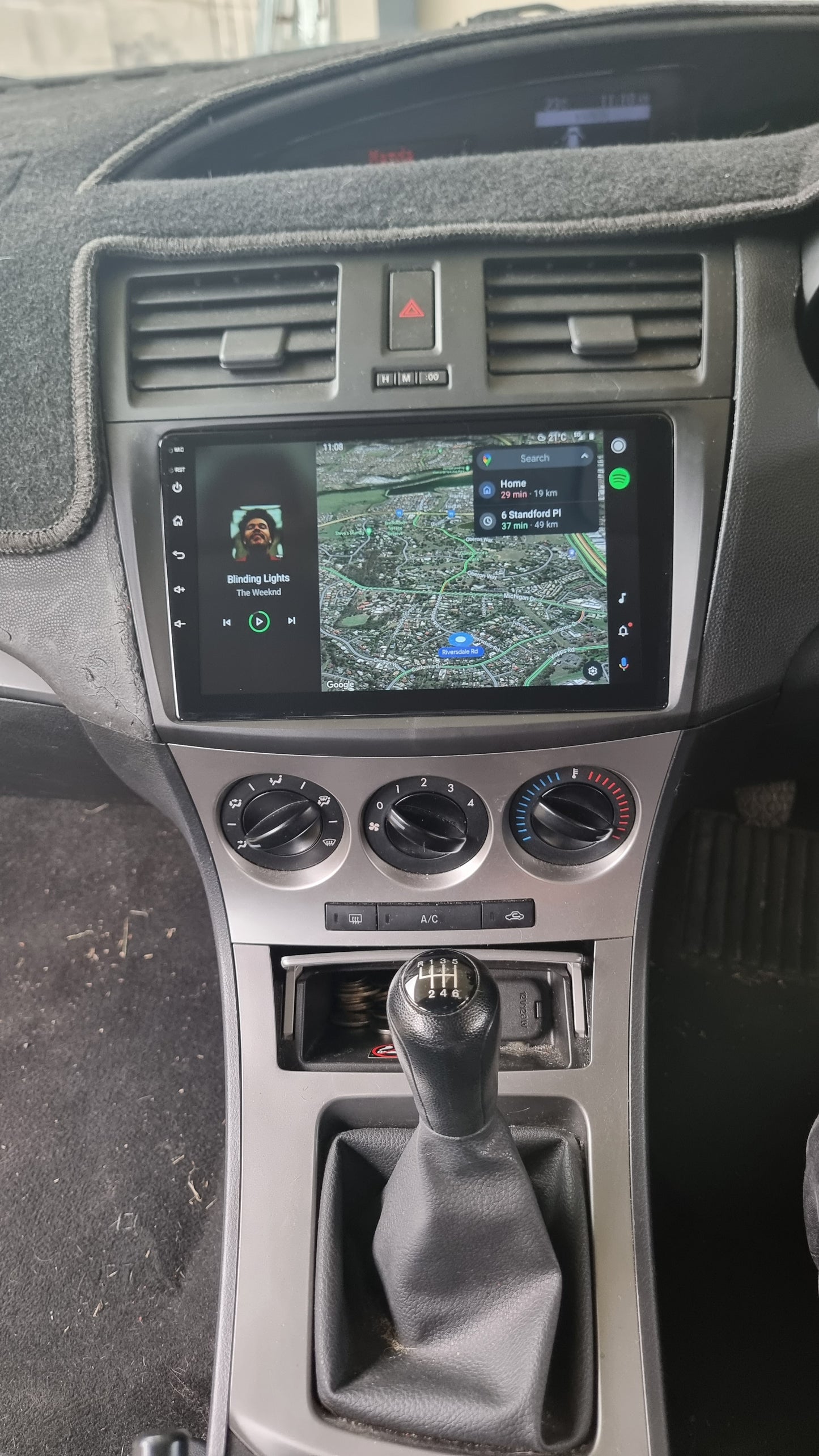 MAZDA 3 2010-2013 - PREMIUM HEAD UNIT UPGRADE KIT: RADIO INFOTAINMENT SYSTEM WITH WIRED & WIRELESS APPLE CARPLAY AND ANDROID AUTO COMPATIBILITY