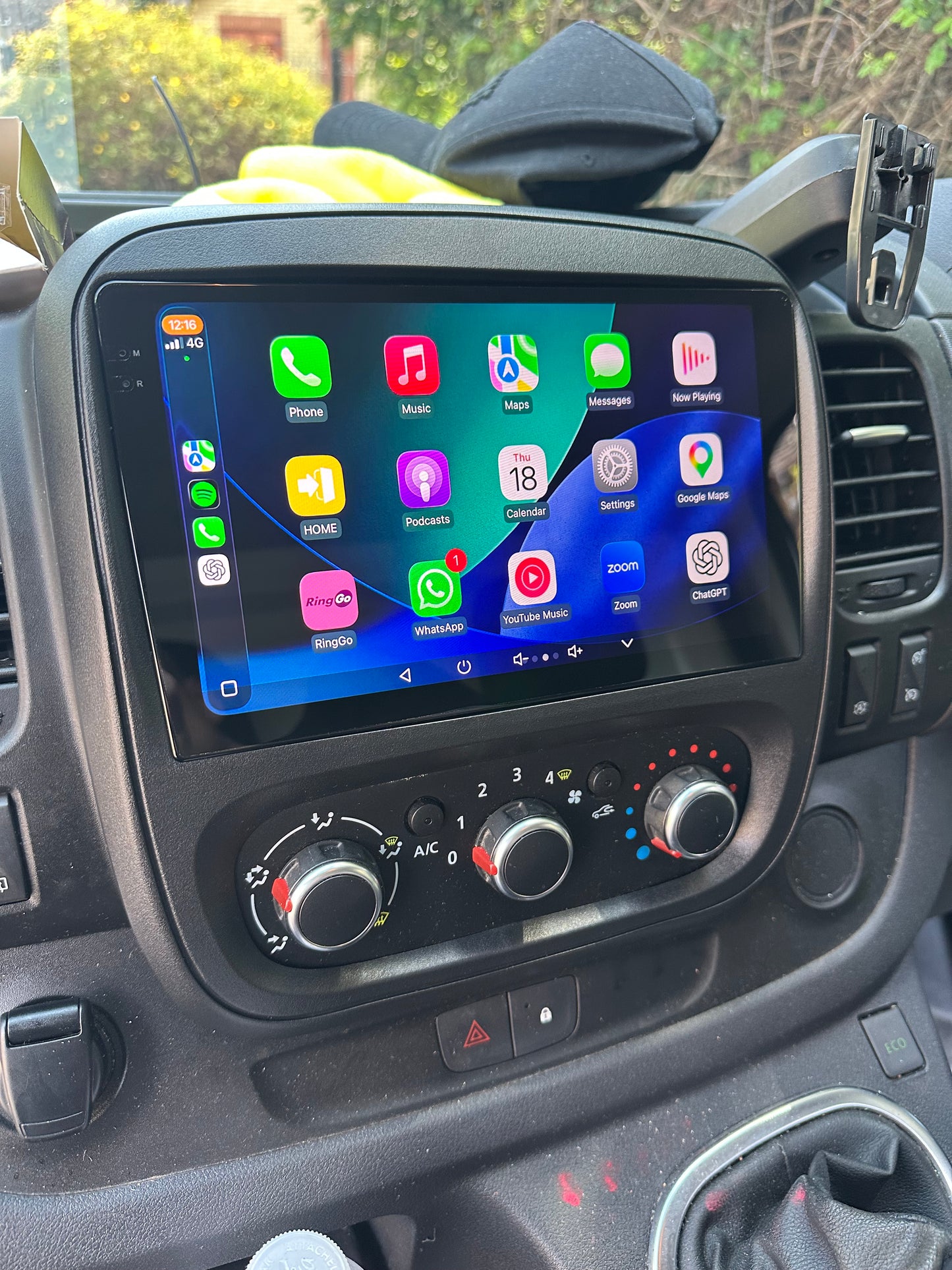 Renault Trafic 2014-2021 Wireless Apple CarPlay Upgrade Kit