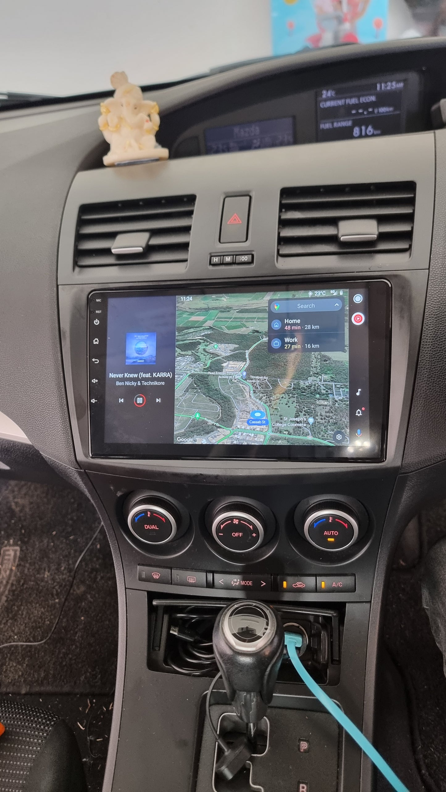 MAZDA 3 2010-2013 - PREMIUM HEAD UNIT UPGRADE KIT: RADIO INFOTAINMENT SYSTEM WITH WIRED & WIRELESS APPLE CARPLAY AND ANDROID AUTO COMPATIBILITY