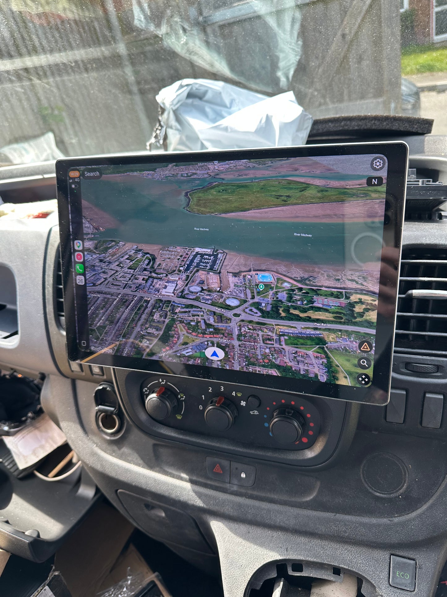 Renault Trafic 2014-2021 Wireless Apple CarPlay Upgrade Kit
