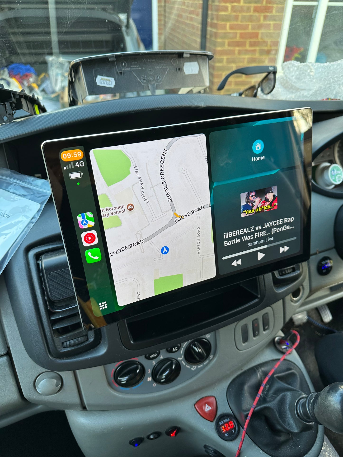 Renault Trafic 2010-2014 Wireless Apple CarPlay Upgrade Kit