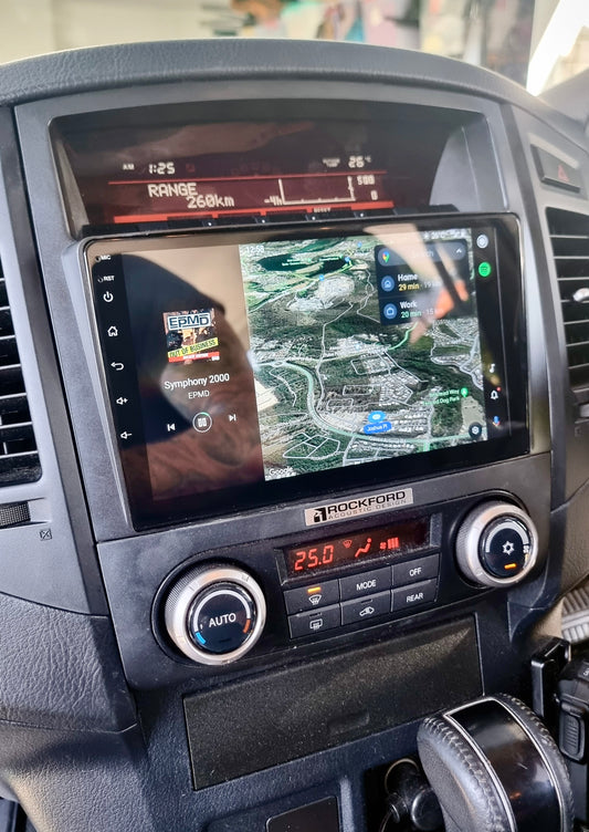 MITSUBISHI SHOGUN 2007-2020 - PREMIUM HEAD UNIT UPGRADE KIT: RADIO INFOTAINMENT SYSTEM WITH WIRED & WIRELESS APPLE CARPLAY AND ANDROID AUTO COMPATIBILITY