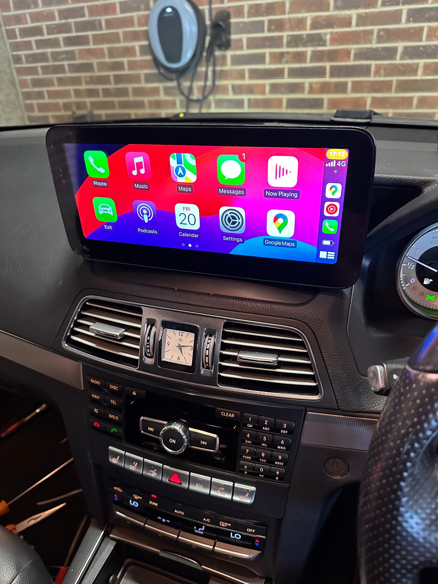 Mercedes E Class 2009-2017 W212/W207/C207 Wireless Apple CarPlay/Android Auto Touchscreen Kit