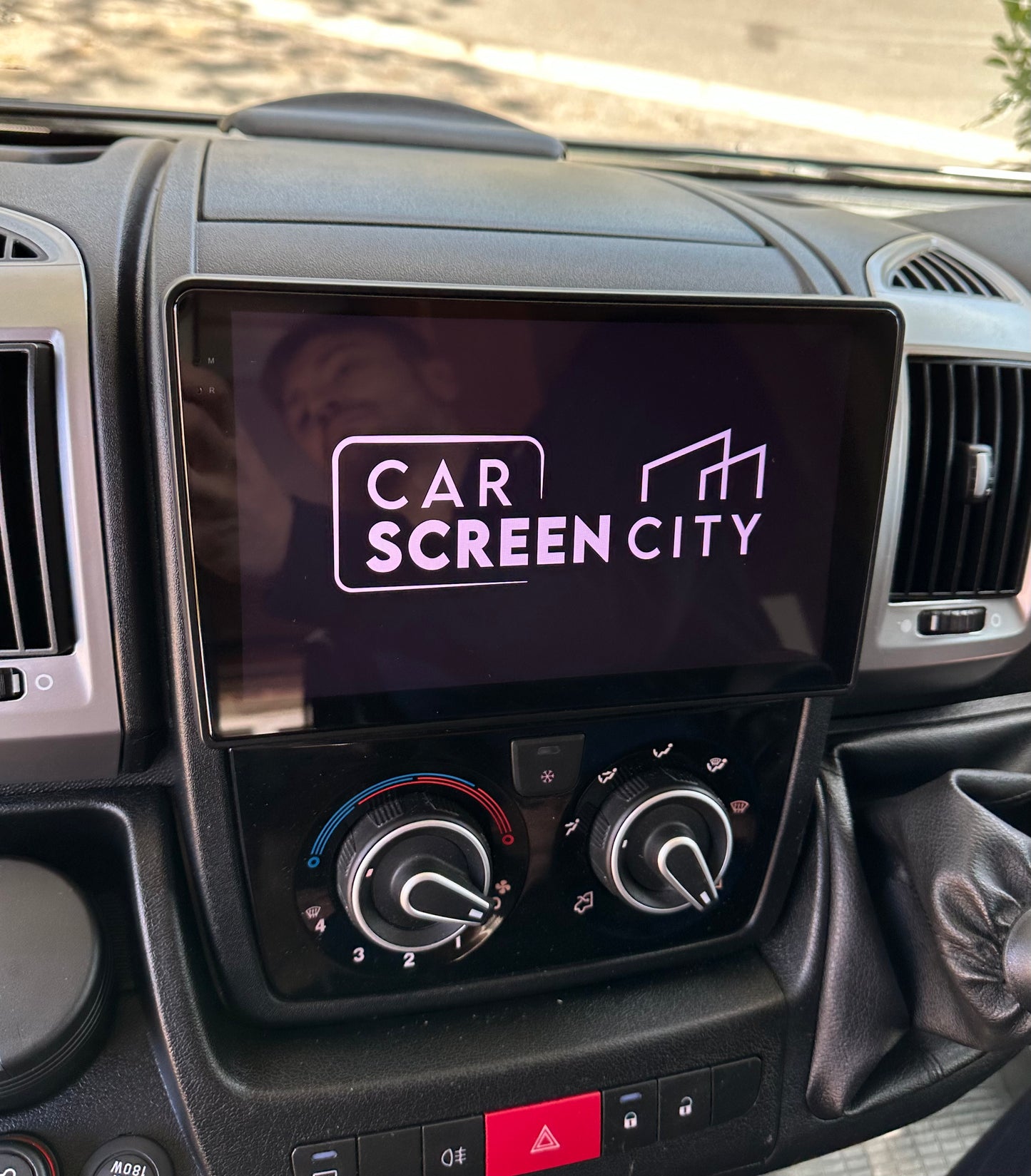 PEUGEOT BOXER 2006-2014 - PREMIUM HEAD UNIT UPGRADE KIT: RADIO INFOTAINMENT SYSTEM WITH WIRED & WIRELESS APPLE CARPLAY AND ANDROID AUTO COMPATIBILITY