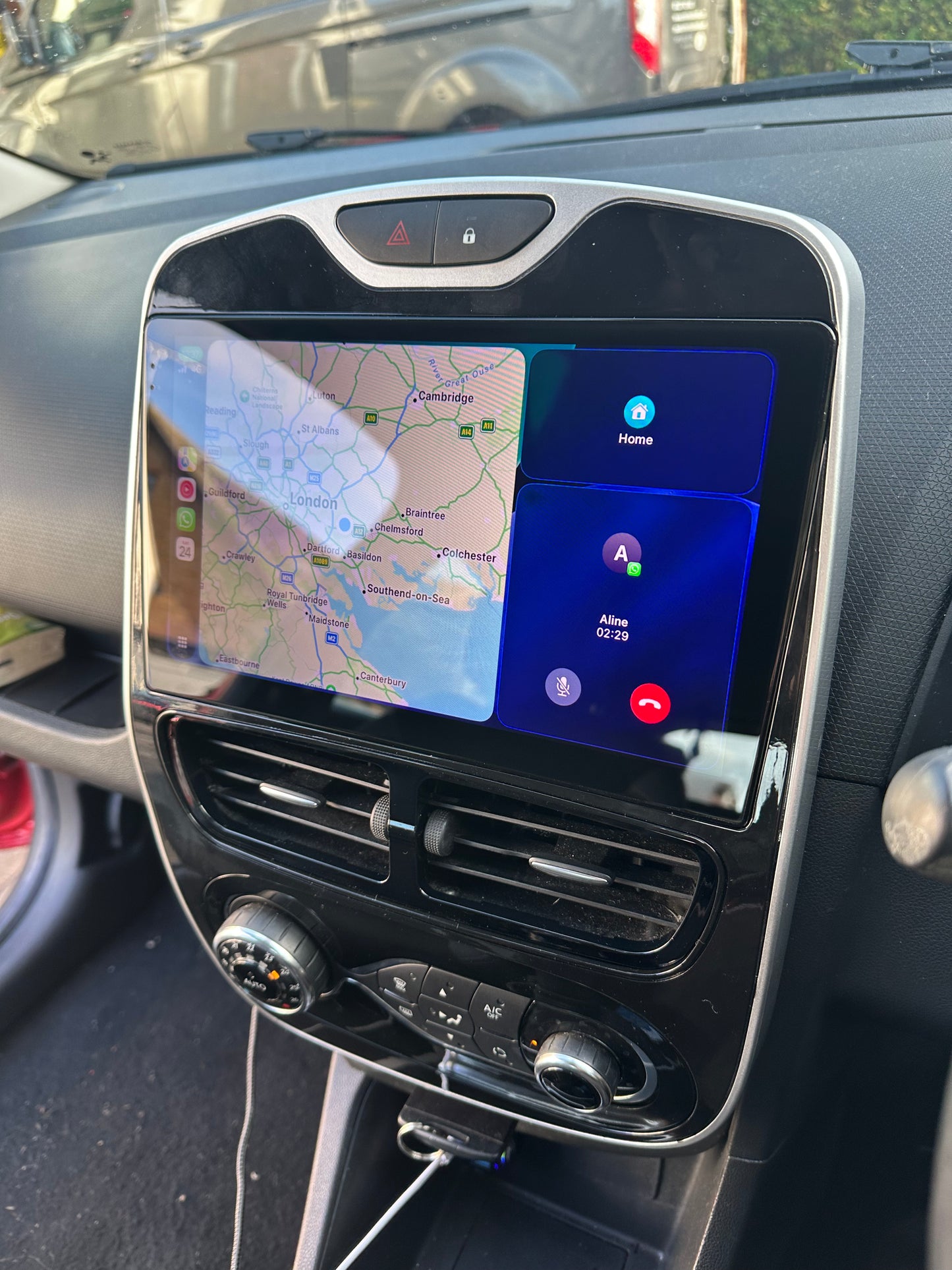 Renault Clio 2012-2019 Wireless Apple CarPlay Upgrade Kit